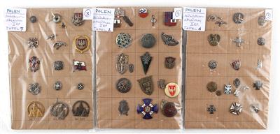 Konvolut von militärischen Kleinabzeichen bzw. Miniaturen, Republik Polen - Starožitné zbraně