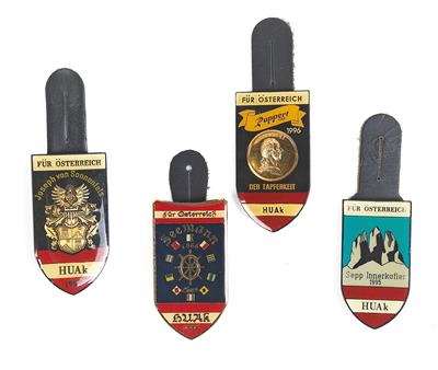 Konvolut von 4 Lehrgangsabzeichen der Heeresunteroffiziersakademie Enns, - Antique Arms, Uniforms and Militaria
