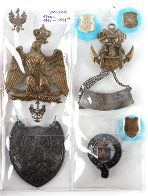 Konvolut von militärischen Abzeichen und Kleinabzeichen Polen 1900 bis ca. 1939, - Historische Waffen, Uniformen, Militaria