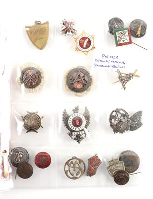 Konvolut von militärischen Abzeichen und Kleinabzeichen Polen, 'Warschauer Abzeichen', bis ca. 1939, - Armi d'epoca, uniformi e militaria