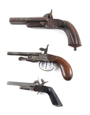 Konvolut von 3 Lefaucheux-Kipplaufpistolen, - Antique Arms, Uniforms and Militaria