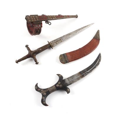 Konvolut von zwei afrikanischen Dolchen, - Historische Waffen, Uniformen, Militaria
