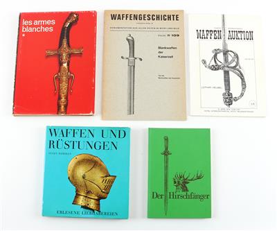 Konvolut von 9 Büchern und Broschüren: - Armi d'epoca, uniformi e militaria