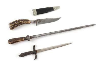 Konvolut, 3 Stück: - Historische Waffen, Uniformen, Militaria