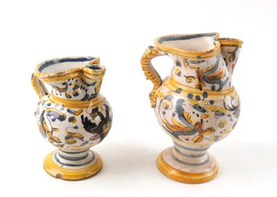 Konvolut von 2 bäuerlichen Keramikkrügen mit Floraldekor - Antique Arms, Uniforms & Militaria