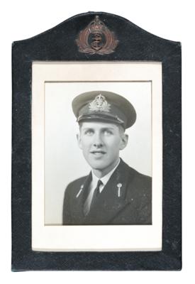 Kleines Nachlass-Konvolut des bedeutendsten U-Boot-Kommandanten der Royal Navy im 1. Weltkrieg, - Starožitné zbraně