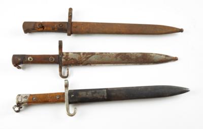 Konvolut von 3 österreichischen Bajonetten M95, - Historische Waffen, Uniformen und Militaria