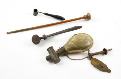 Konvolut Waffenzubehör, - Antique Arms, Uniforms and Militaria