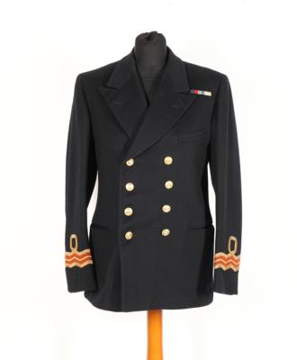 Blaue Bordjacke für einen 'Dentist-Lieutenant-Commander' des Royal Navy Volunteer Reserve Corps, - Historische Waffen, Uniformen & Militaria