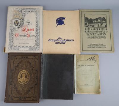 Konvolut von 6 Büchern bzw. Broschüren aus der k. u. k. Monarchie, bzw. dem dt. Kaiserreich: - Antique Arms, Uniforms and Militaria