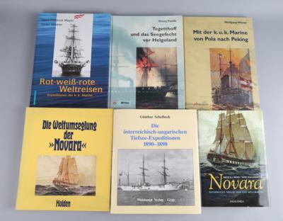 Konvolut Bücher zum Thema k. u. k. Kriegsmarine, Reisen und Expeditionen, 13 Stück: - Historische Waffen, Uniformen & Militaria