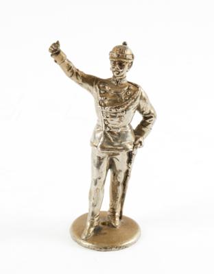 Kleine Metallstatuette eines Oberwachmannes der k. k. Sicherheitswache in Dienstadjustierung, - Historische Waffen, Uniformen & Militaria