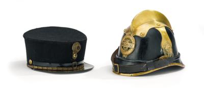 Konvolut von 2 Kopfbedeckungen aus der k. u. k. Monarchie, - Antique Arms, Uniforms & Militaria