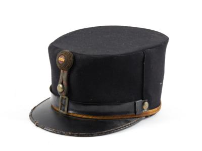 Schwarze steife Kappe M33 für 'Leitende Beamte' (Offiziere) der Bundesgendarmerie, - Antique Arms, Uniforms & Militaria