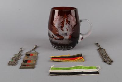 Böhmisches Überfangglas mit jagdlichen Motiven - Armi d'epoca, uniformi e militaria