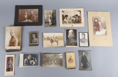 Großes Konvolut von ca. 70 Fotographien der k. u. k. Armee, - Antique Arms, Uniforms & Militaria