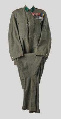 Sommeruniform M22 f. e. Hauptmann ('Százados') der Infanterie im Titularkönigreich Ungarn um 1940, - Starožitné zbraně