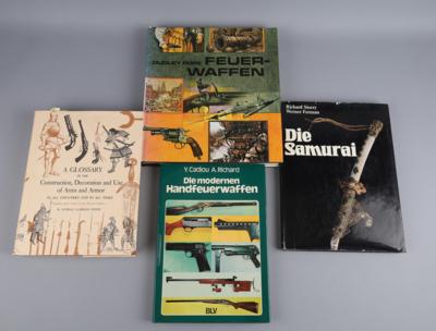 Konvolut Waffenliteratur, 4 Stück: - Historische Waffen, Uniformen & Militaria