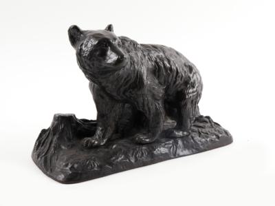 Skulptur aus Eisenguss: Bär, - Starožitné zbraně