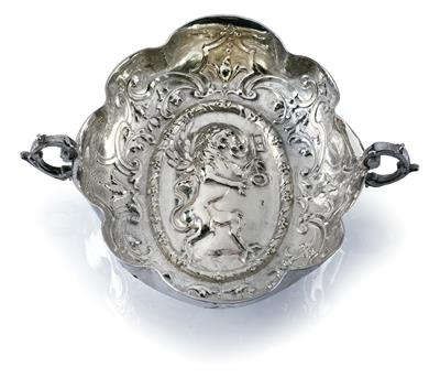 A small bowl with handle from Frankfurt, - Silver