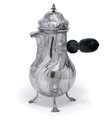 A coffee pot from France, - Silver