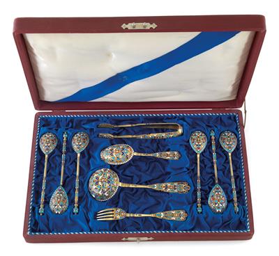 A cloisonné spoon set from Moscow, - Silver
