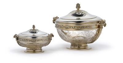 Two lidded bowls from Paris, - Stříbro