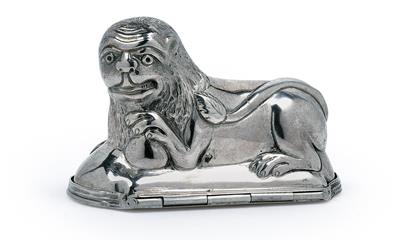 A snuffbox in the form of a lion, from Germany, - Argenti