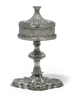 An Early Spanish ciborium, - Silver