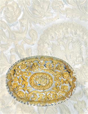 A large salver from Moscow, - Stříbro