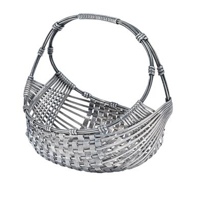 A basket with handle, - Silver