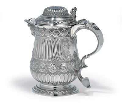 A George III. lidded pot from London, - Stříbro