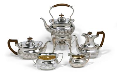 A tea- and coffee service from London, - Argenti