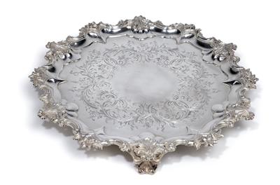 A Victorian footed tray from London, - Argenti