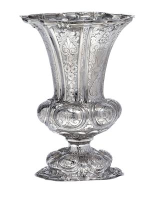 A Historism Period vase, - Silver