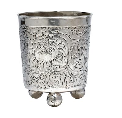 A cup with ball feet, - Silver