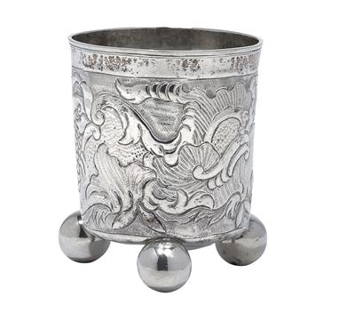 A ball feet cup from Moscow, - Silver