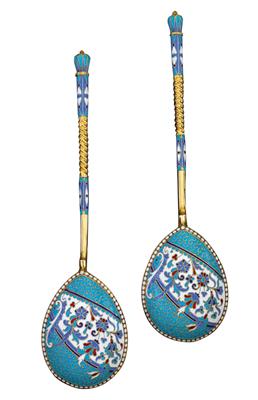 Two cloisonné spoons from Moscow, - Stříbro