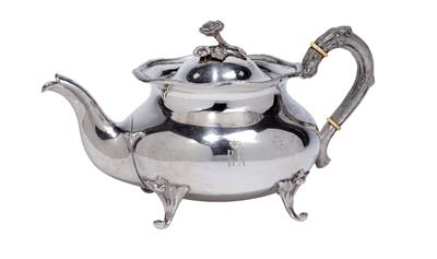 A teapot from a grand ducal service from Germany - Stříbro