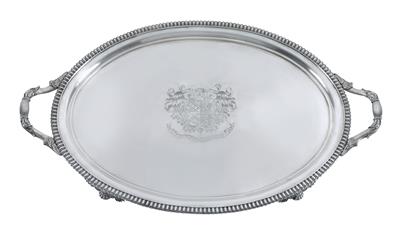 A George III. footed tray from London, - Argenti