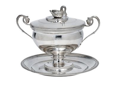 A Napoleon I. lidded bowl with salver, from Paris - Stříbro