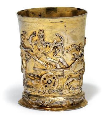 A Historism Period cup, - Silver