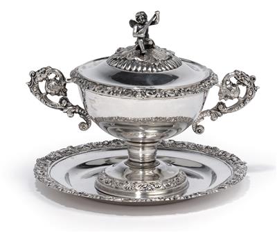 A lidded bowl with salver, from Milan, - Stříbro