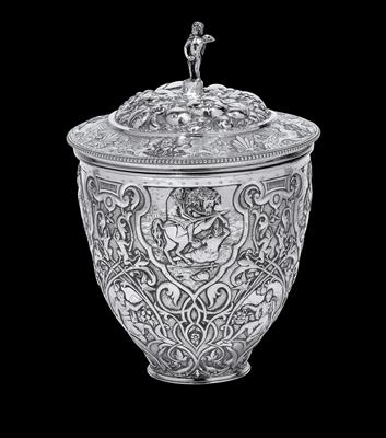 A lidded container, - Stříbro