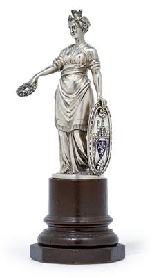 "Ehrenpreis der Stadt Siegen" – A female award statuette with laurel wreath and enamel town coat-of-arms, - Argenti