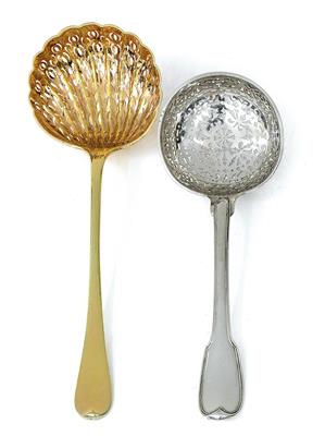 2 sugar caster spoons, - Silver
