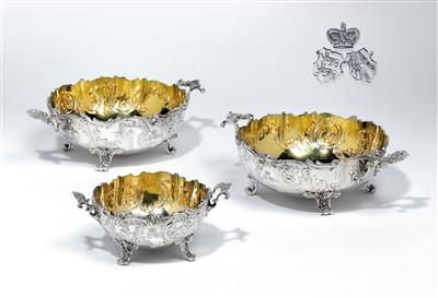 Archduchess Henriette/Gottfried Prinz Hohenlohe-Schillingsfürst - 3 bowls commemorating their 1908 wedding, - Silver