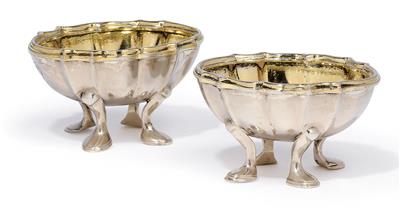 A pair of condiment bowls from Germany, - Argenti