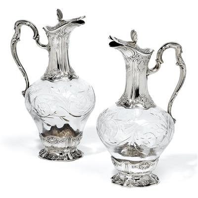 A pair of wine pitchers from Paris, - Silver