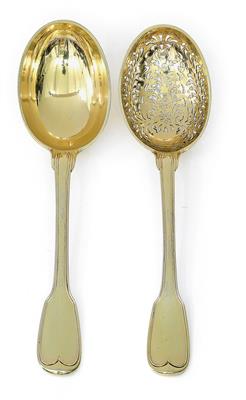 An olive spoon and presentation spoon from Paris, - Argenti